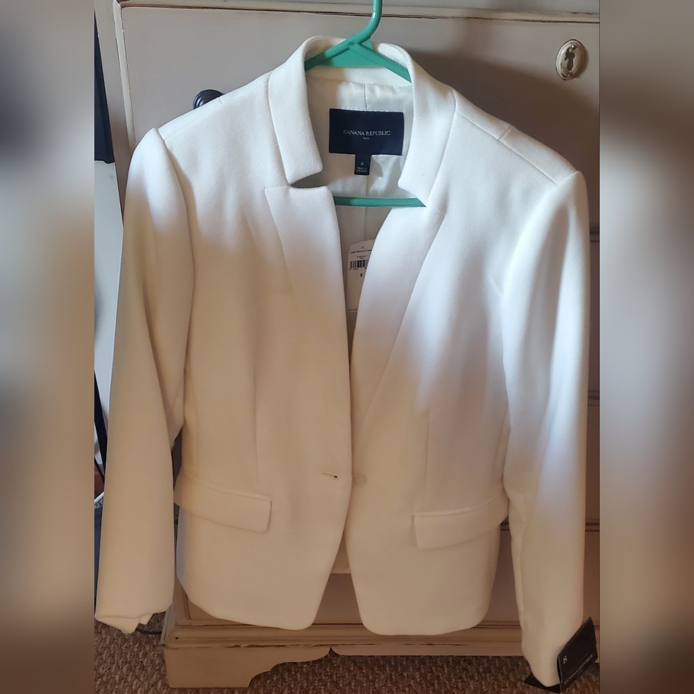 Banana Republic White Blazer